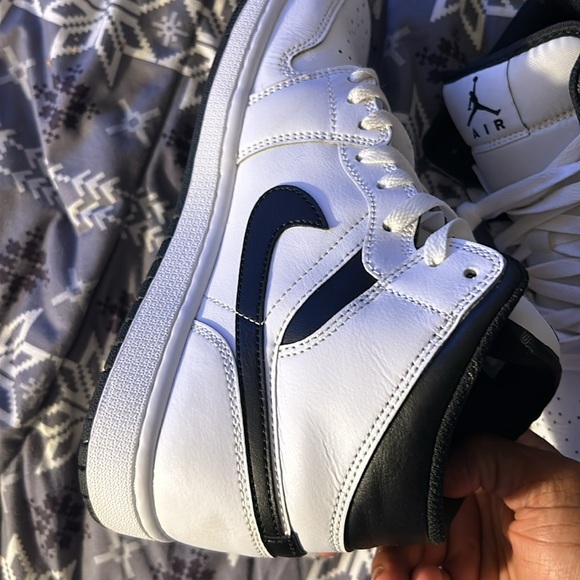 Jordan 1’s - Picture 4 of 5
